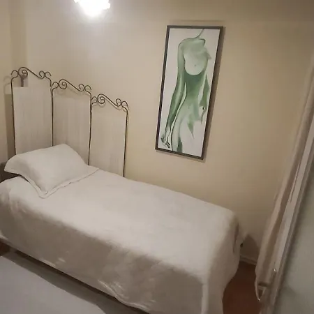 Tarihi Asansoer Boelgesinde Konforlu * İzmir