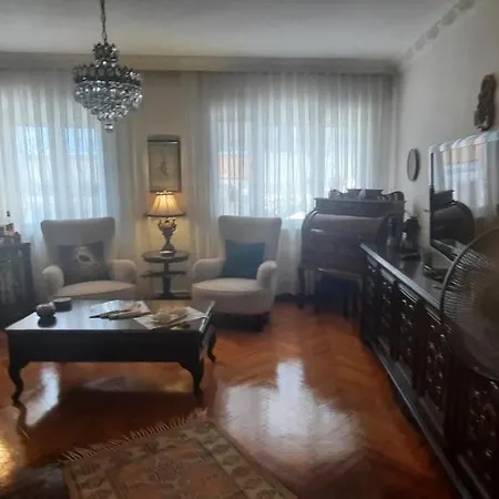 Tarihi Asansoer Boelgesinde Konforlu 公寓